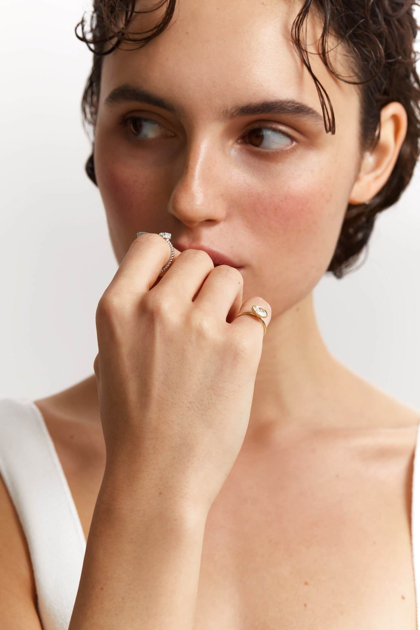 Yellow gold ring with diamond SOLO by Nataliia Gotsii <span>2185</span>