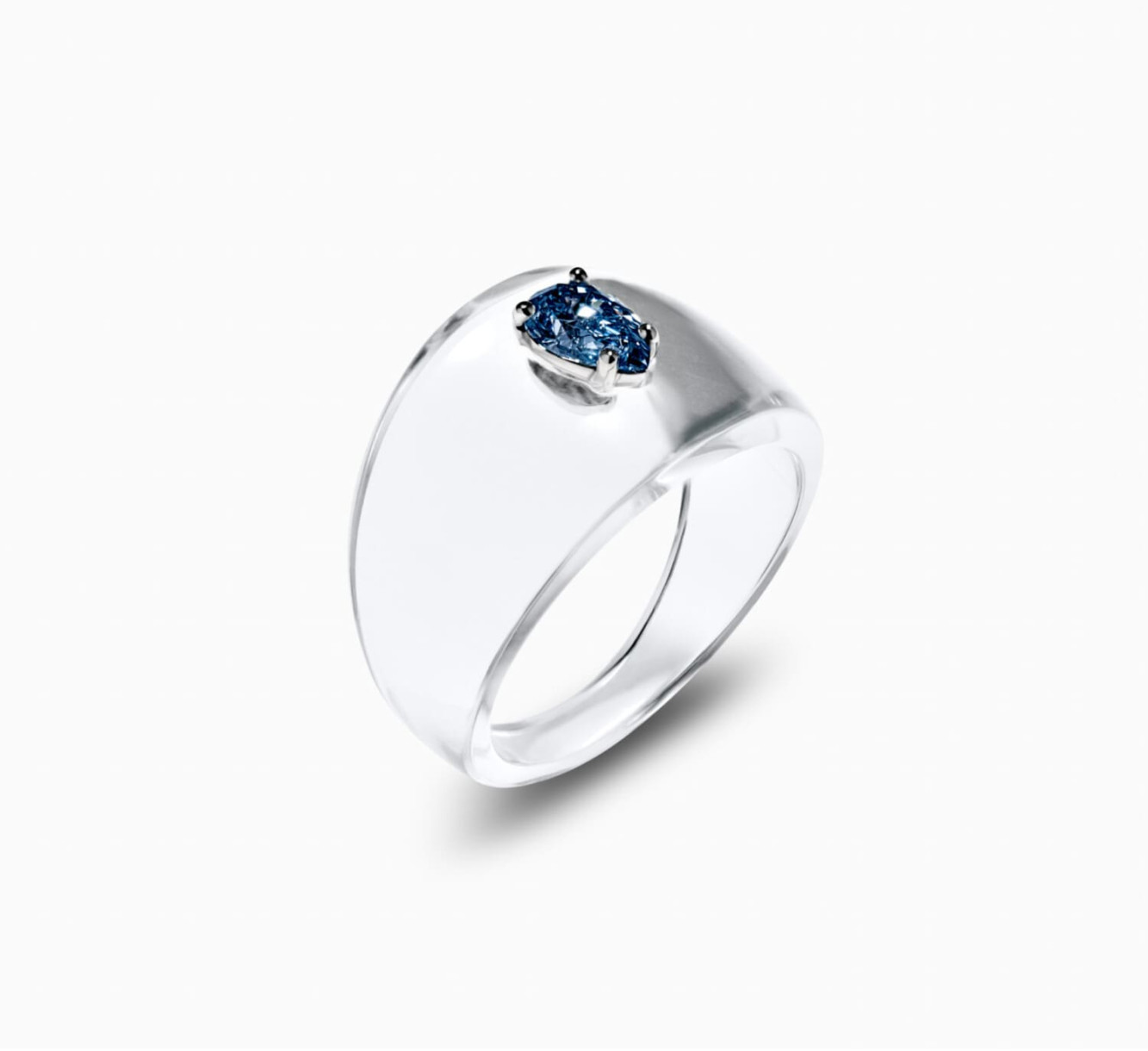Transparent bio resin ring with blue diamond SSS <span>2122</span>