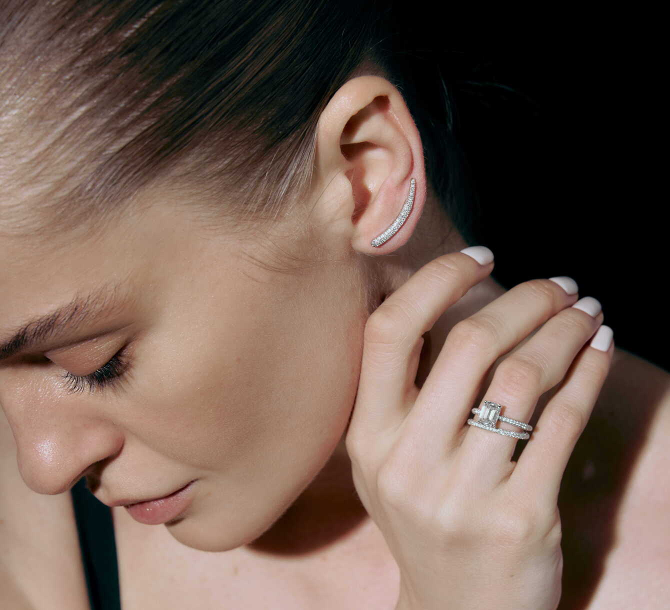 EARRINGS IN WHITE GOLD GLOW 2087 WITH DIAMONDS <span>2087</span>