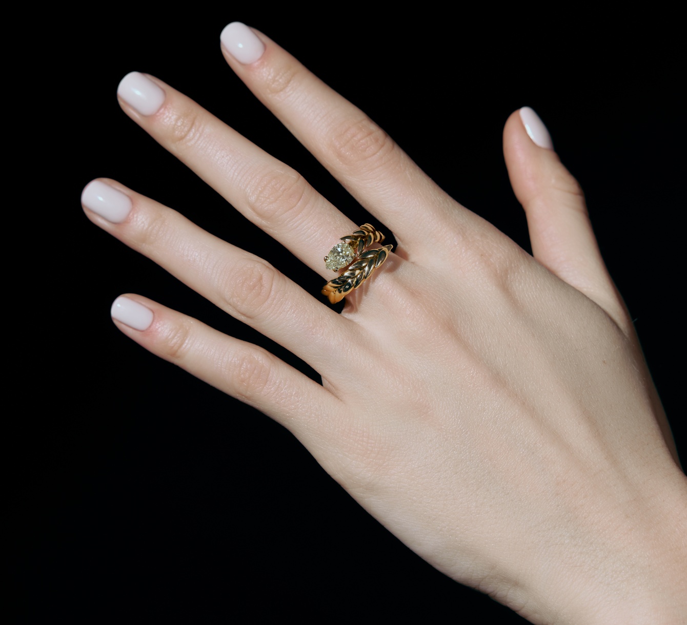 Yellow gold ring with diamond the senses <span>2080</span>