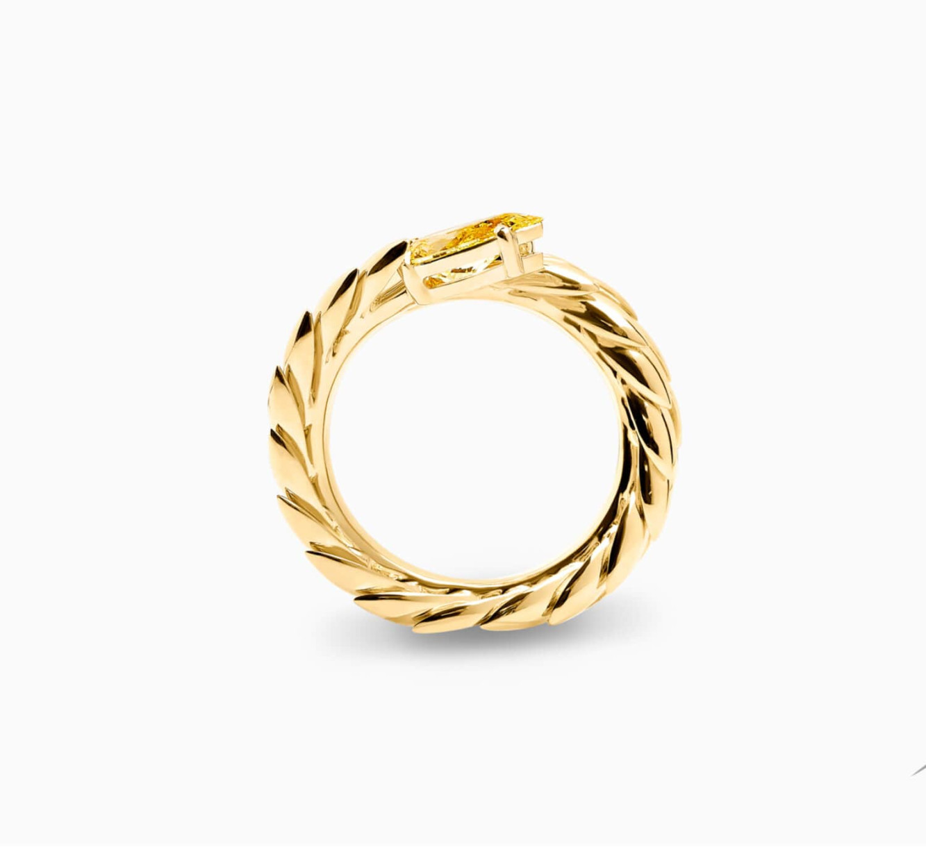Yellow gold ring with diamond the senses <span>2080</span>