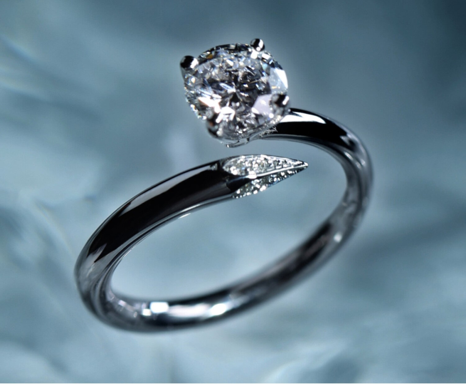 White gold ring with diamonds SOLO by Olga Kharlan <span>2170</span>