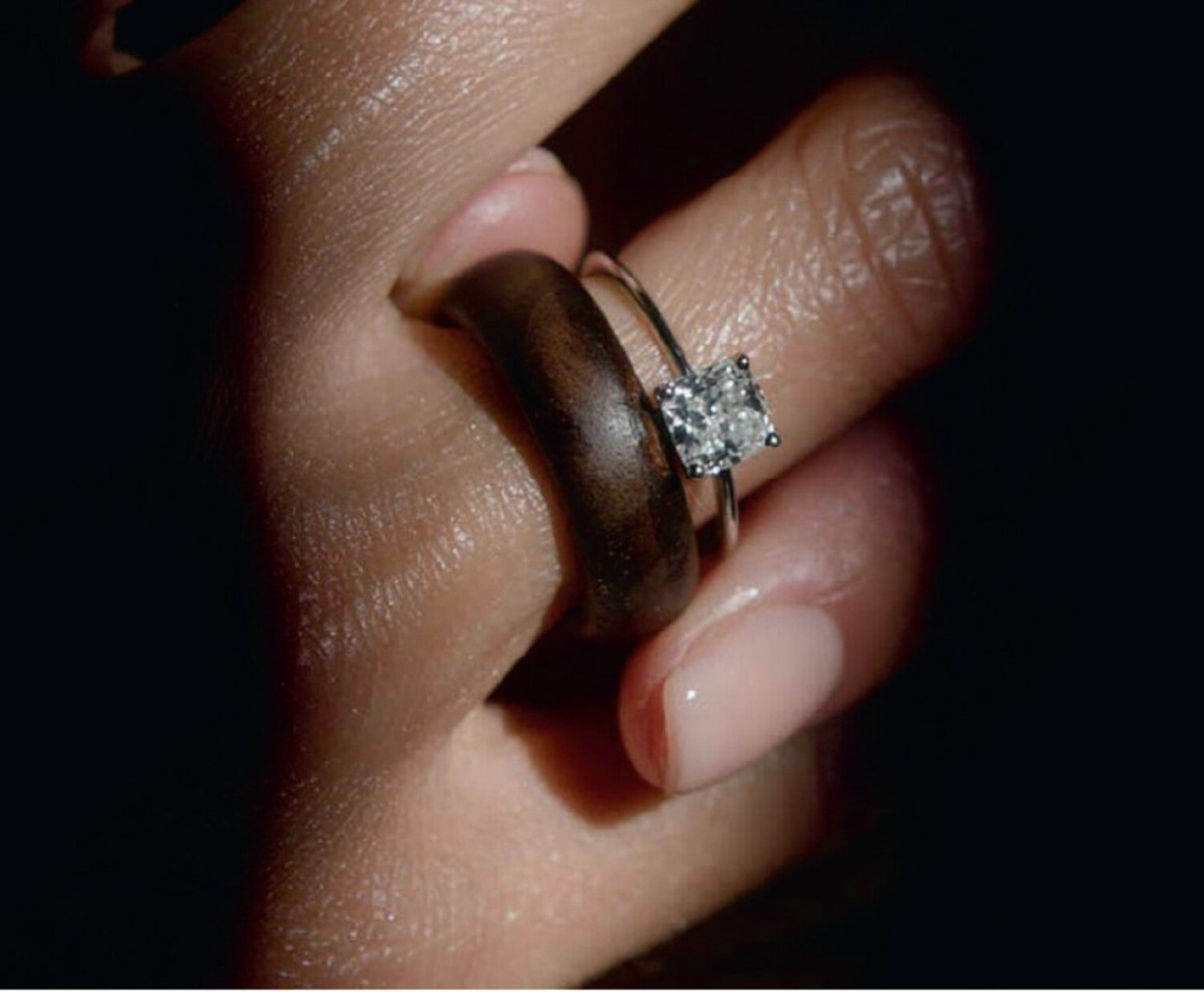 White gold ring with diamond SOLO by UKRAINIANS <span>2162</span>