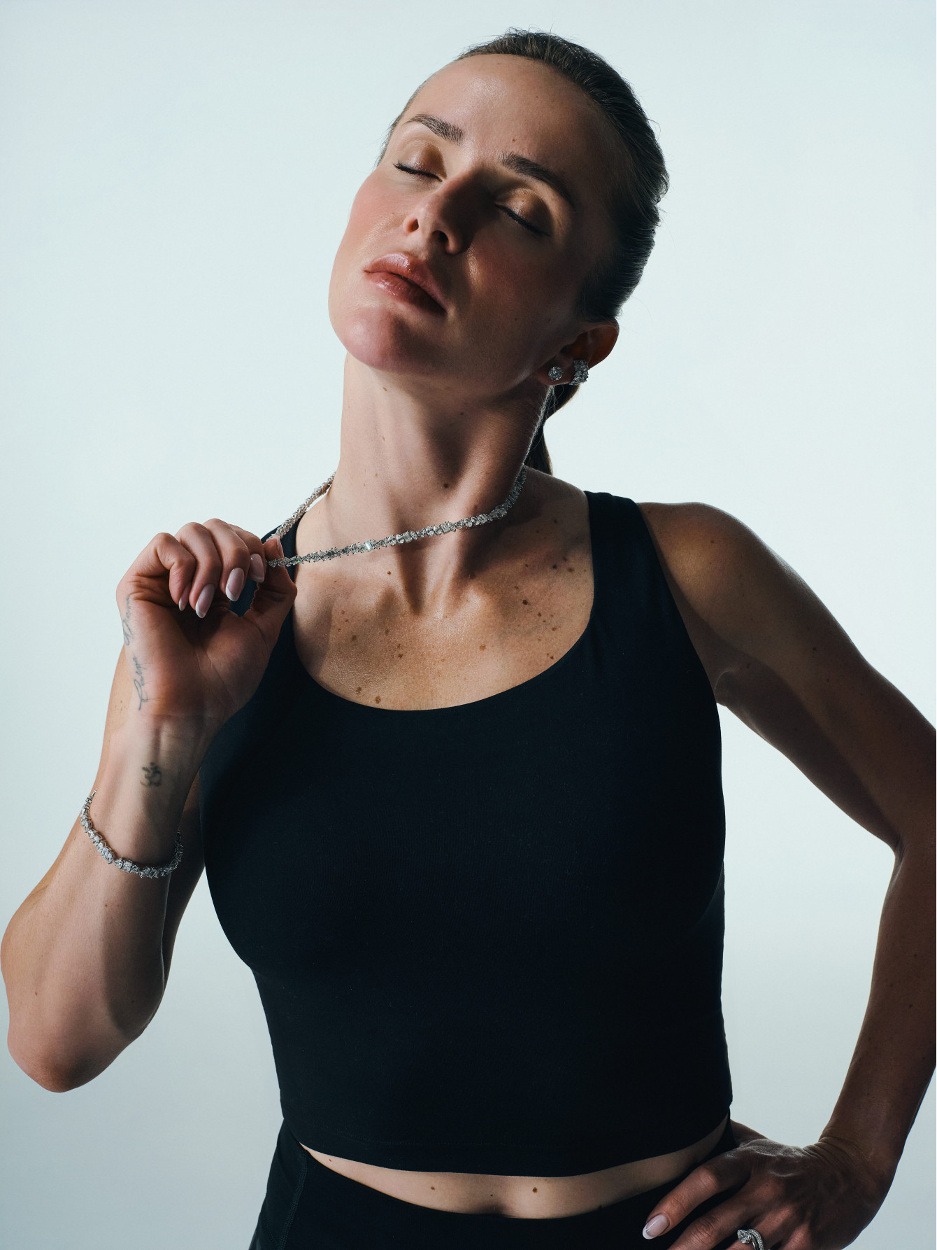 White gold necklace with diamonds SOLO by Elina Svitolina <span>6000</span>