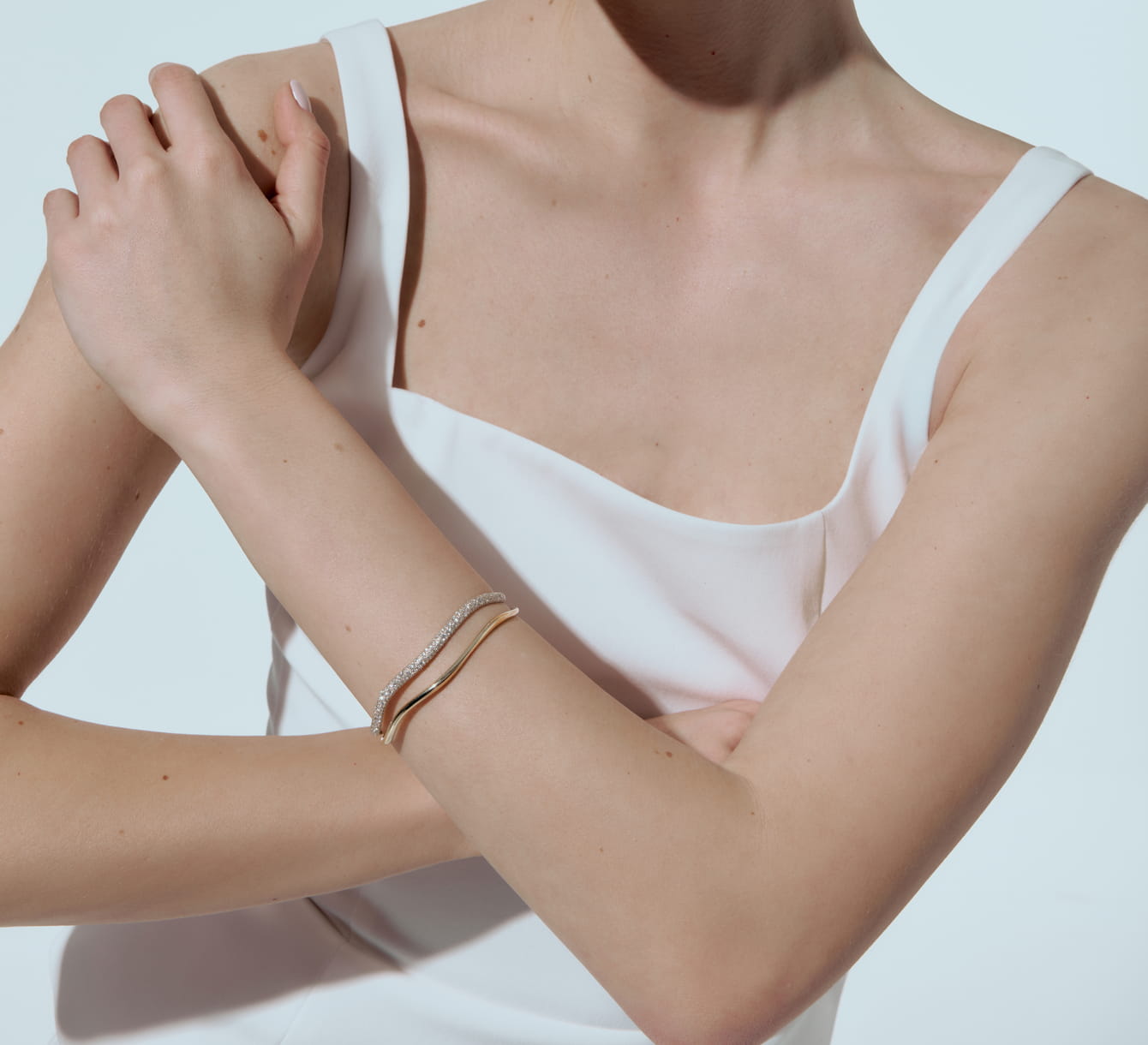 Yellow gold bracelet with diamonds sun 2193Y