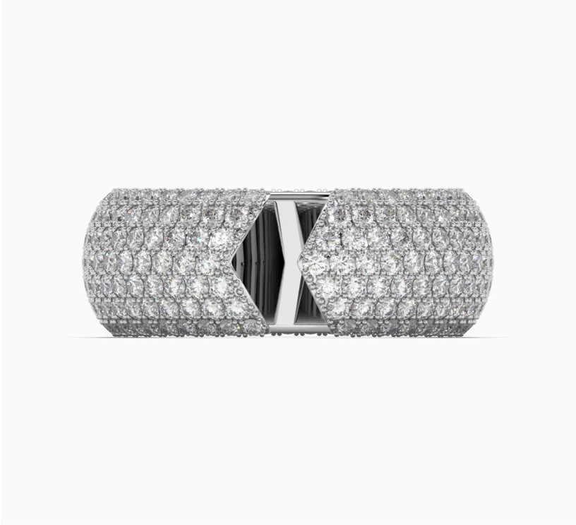 White gold ring with diamonds  Timeless