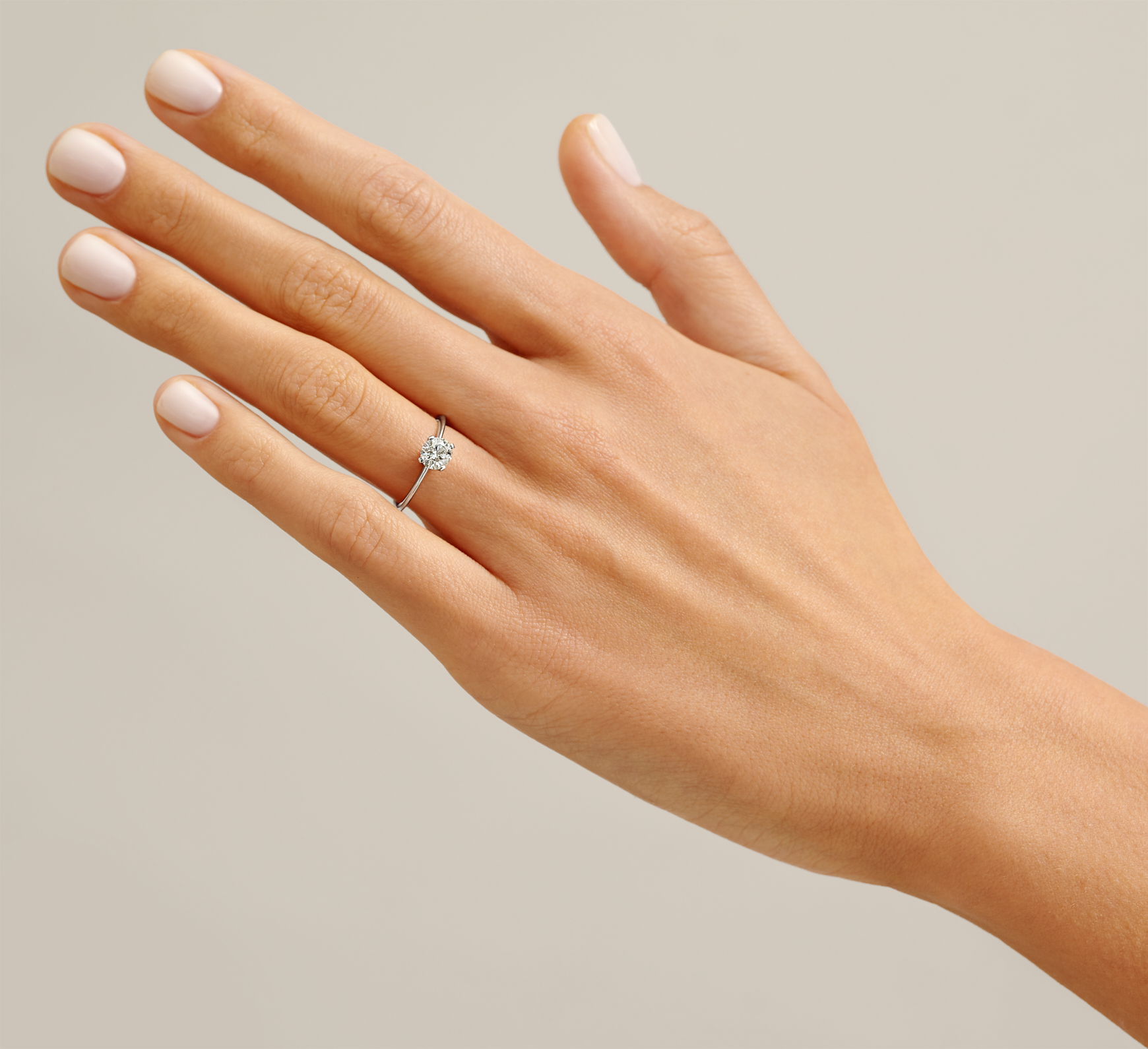 White gold ring with diamond mono <span>1002</span>