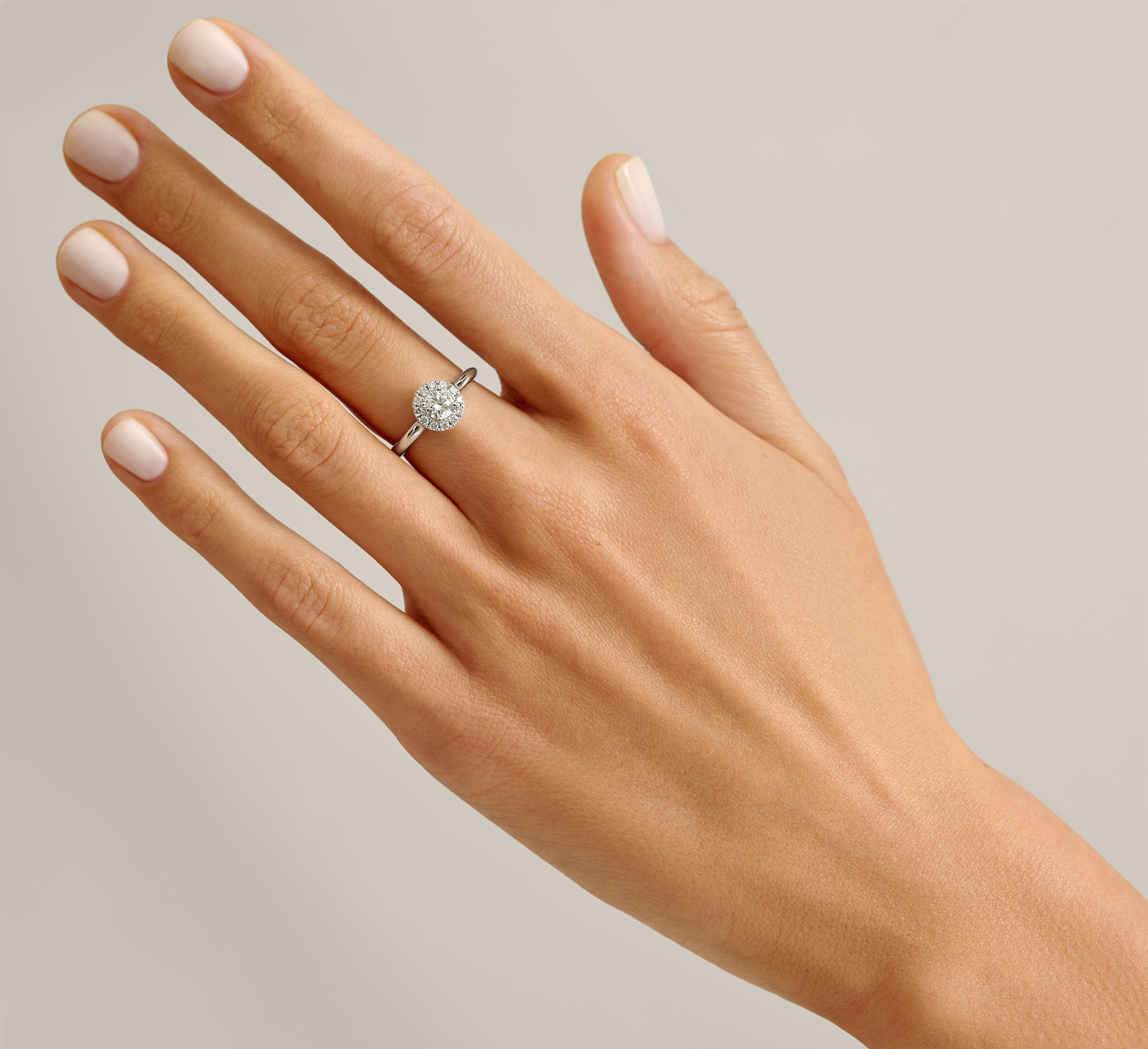 White gold ring with diamond glow <span>1006</span>
