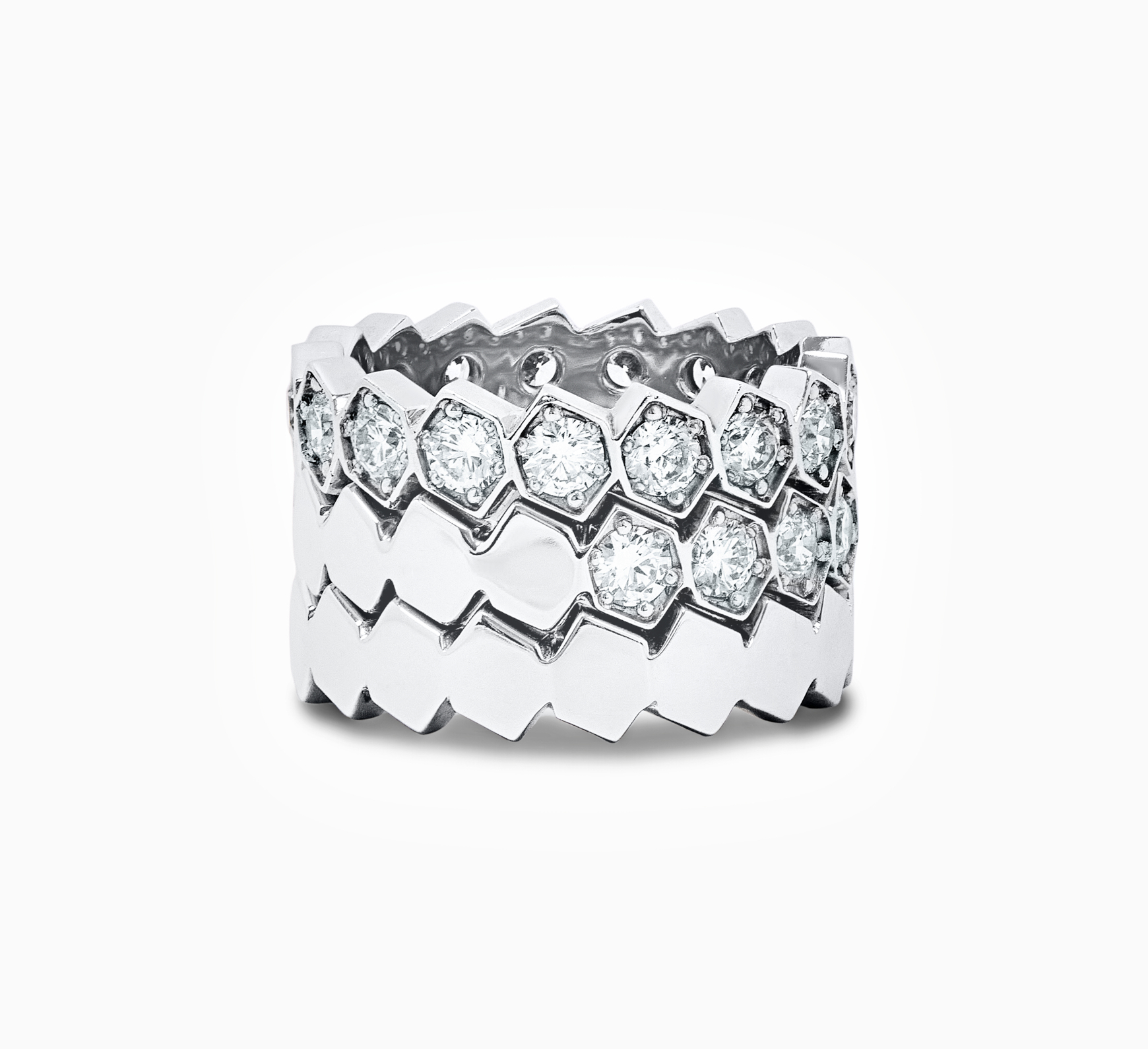Set of white gold rings with diamonds comb <span>2024</span>