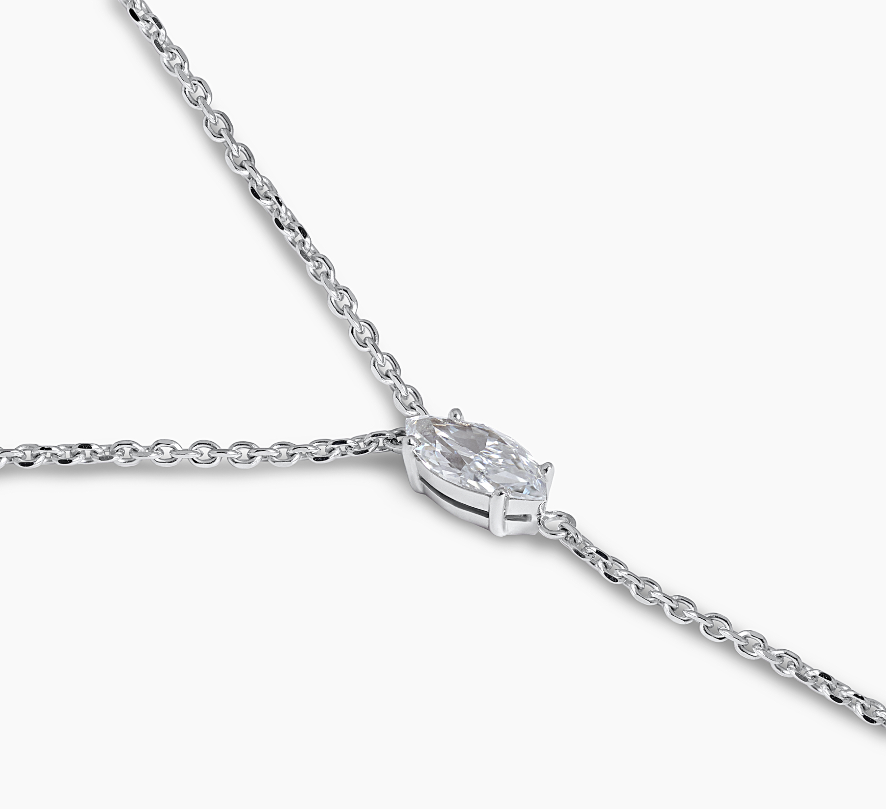 White gold bracelet with diamonds Comb <span>2039</span>