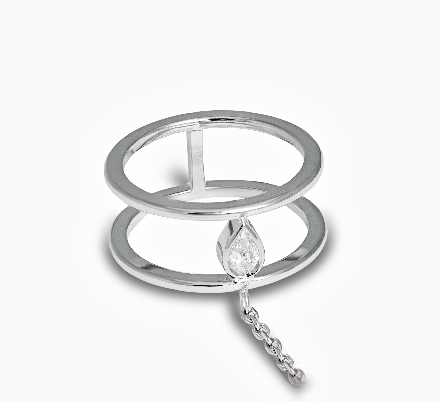 White gold bracelet with diamonds Comb <span>2040</span>