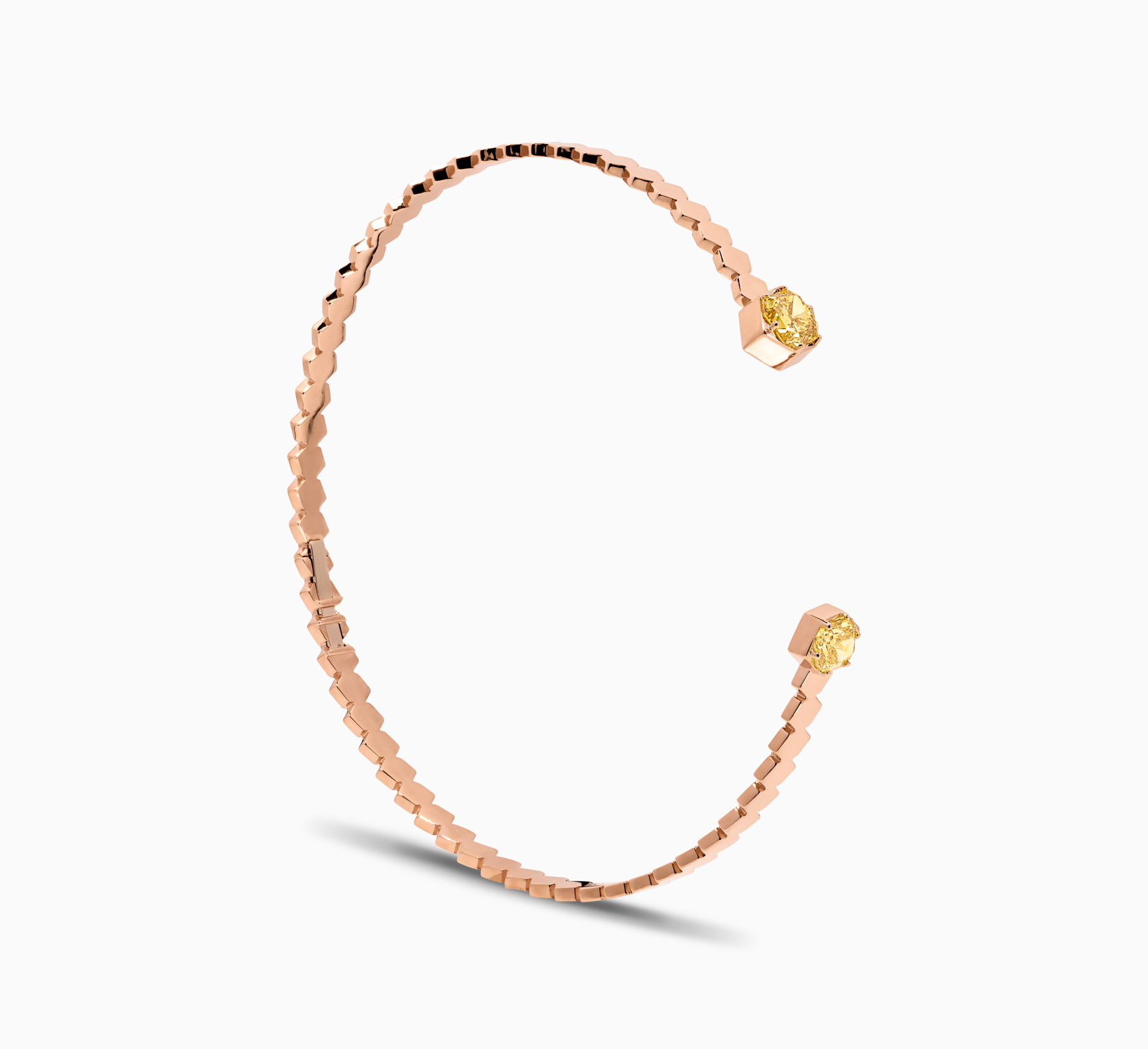 Red gold necklace with diamonds Comb <span>2066</span>