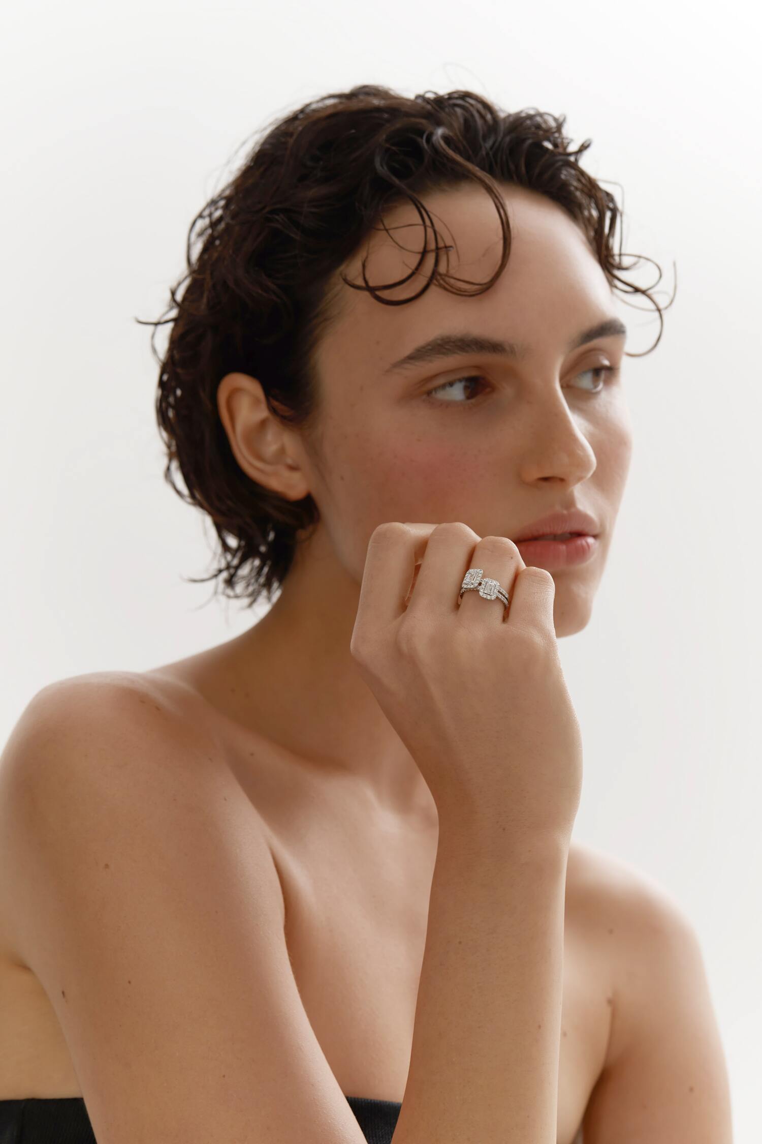  White gold ring with diamond glow <span>2025</span>